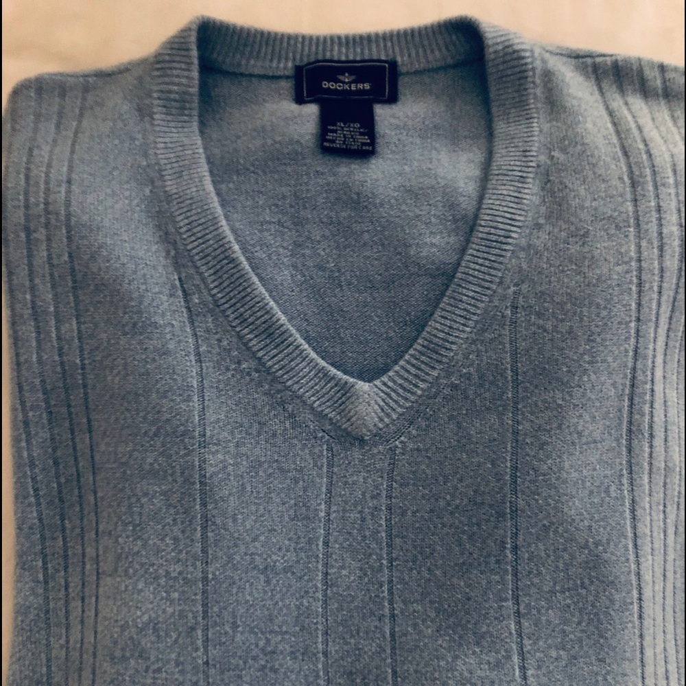 Men’s sweater